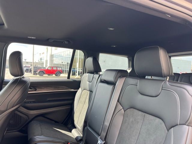 2026 Jeep Grand Cherokee L Laredo