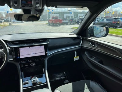 2026 Jeep Grand Cherokee L Laredo