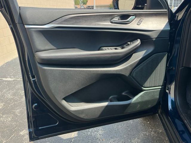2027 Jeep Grand Cherokee L Limited