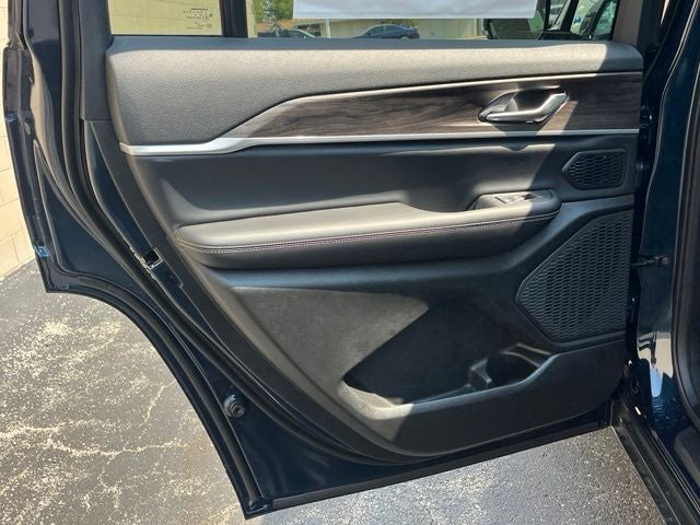 2027 Jeep Grand Cherokee L Limited