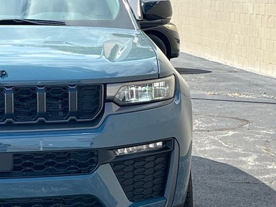 2027 Jeep Grand Cherokee L Limited