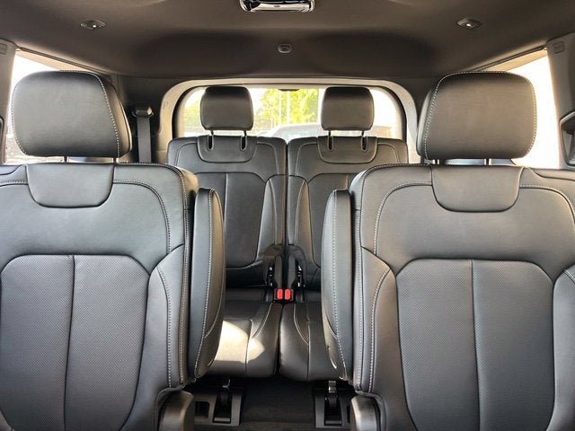 2027 Jeep Grand Cherokee L Limited Reserve