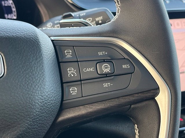 2027 Jeep Grand Cherokee L Limited Reserve