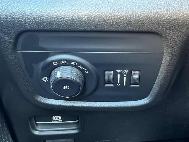 2027 Jeep Grand Cherokee L Limited Reserve