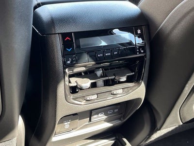 2027 Jeep Grand Cherokee L Limited Reserve