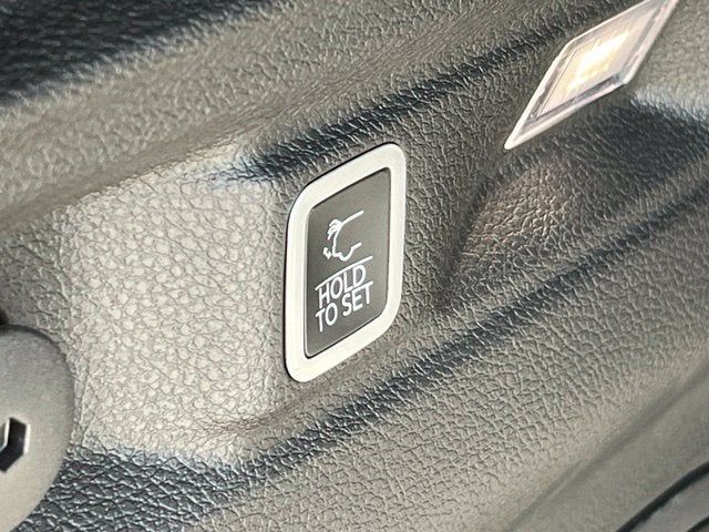 2027 Jeep Grand Cherokee L Limited Reserve