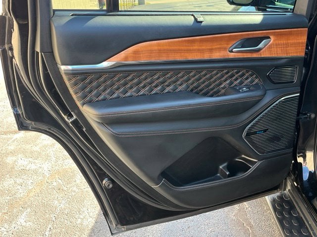 2025 Jeep Grand Cherokee L Summit Reserve