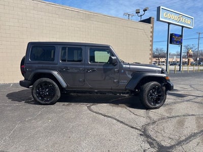 2025 Jeep Wrangler Sahara 4xe