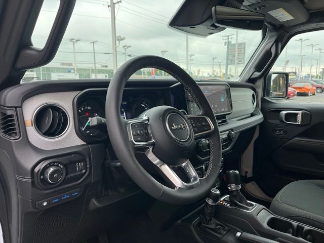 2025 Jeep Wrangler Sahara 4xe