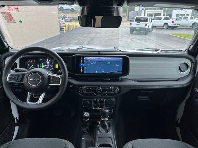 2025 Jeep Wrangler Sahara 4xe