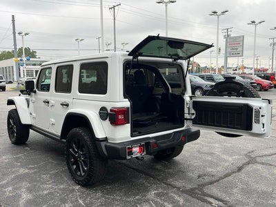 2025 Jeep Wrangler Sahara 4xe