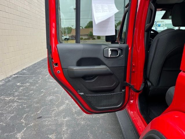 2025 Jeep Wrangler Sahara 4xe