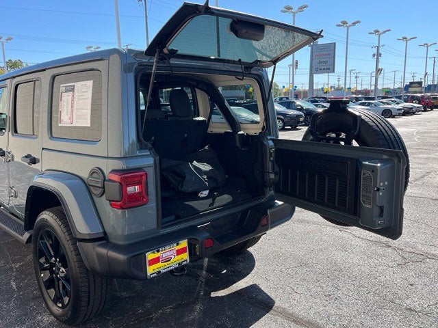 2025 Jeep Wrangler Sahara 4xe