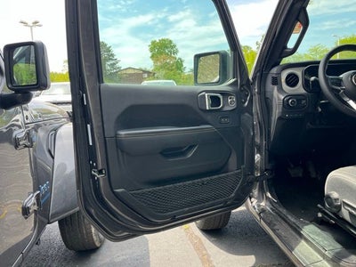 2025 Jeep Wrangler Sahara 4xe
