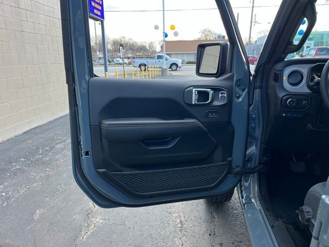 2025 Jeep Wrangler Sahara 4xe