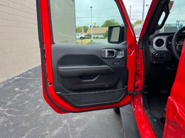 2025 Jeep Wrangler Sahara 4xe