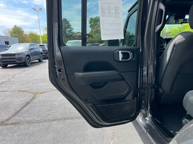 2025 Jeep Wrangler Sahara 4xe