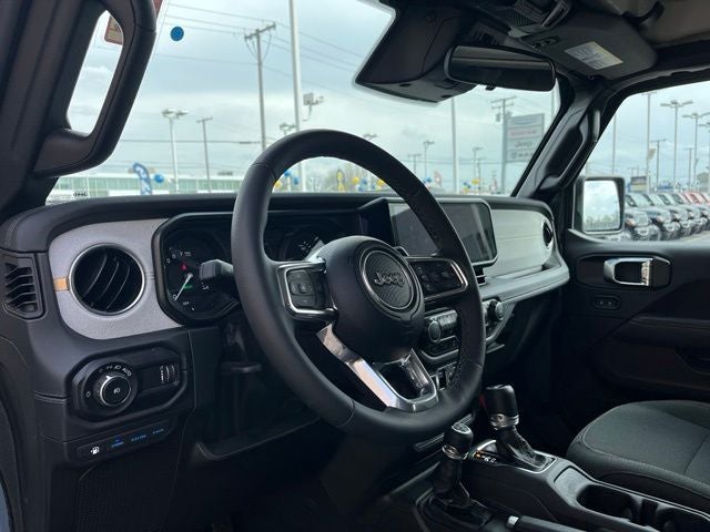 2025 Jeep Wrangler Sahara 4xe