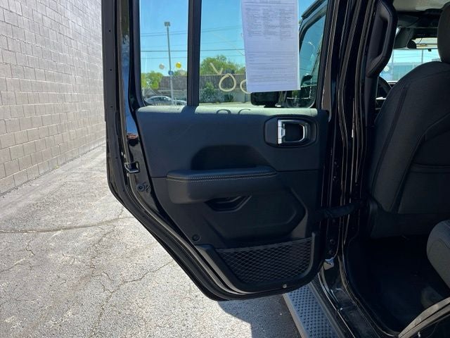 2025 Jeep Wrangler Sahara 4xe