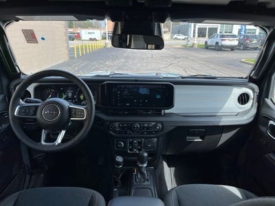 2025 Jeep Wrangler Sahara 4xe