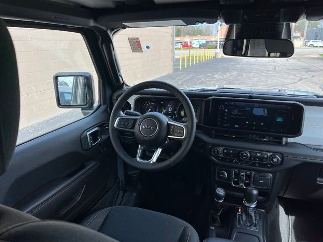 2025 Jeep Wrangler Sahara 4xe