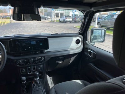 2025 Jeep Wrangler Sahara 4xe