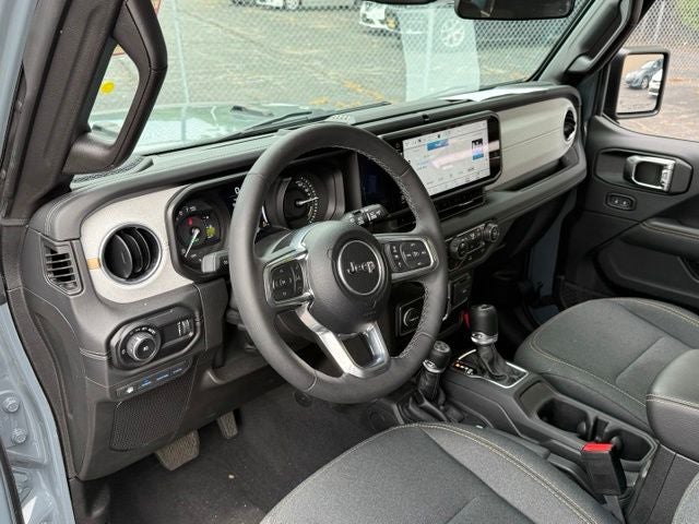 2025 Jeep Wrangler Sahara 4xe