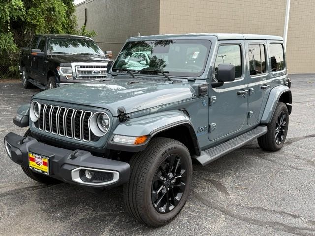 2025 Jeep Wrangler Sahara 4xe