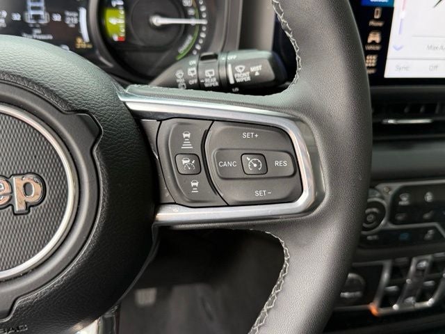 2025 Jeep Wrangler Sahara 4xe