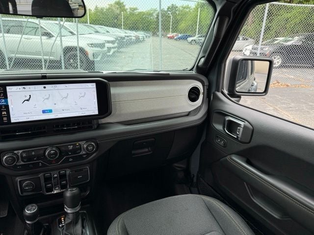 2025 Jeep Wrangler Sahara 4xe