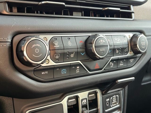 2025 Jeep Wrangler Sahara 4xe