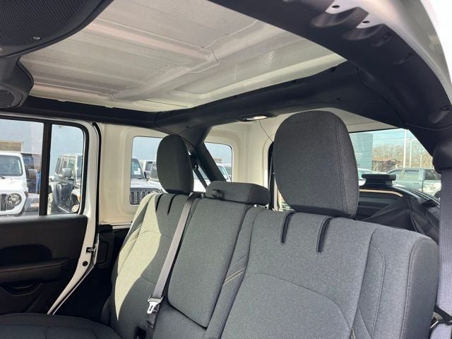 2025 Jeep Wrangler Sahara 4xe