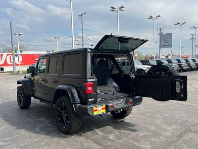 2025 Jeep Wrangler Sahara 4xe