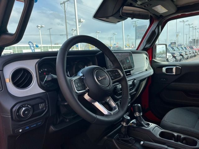 2025 Jeep Wrangler 4xe Sahara 4XE - Photo 16