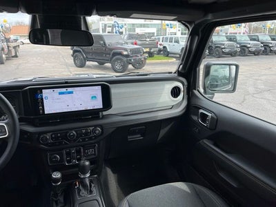 2025 Jeep Wrangler Sahara 4xe