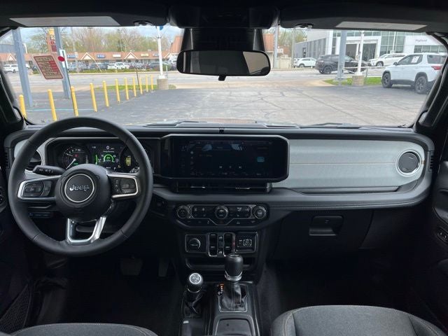 2025 Jeep Wrangler Sahara 4xe