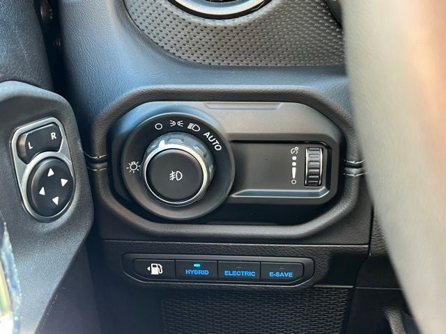 2025 Jeep Wrangler Rubicon 4xe