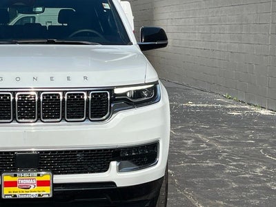 2023 Jeep Wagoneer Base