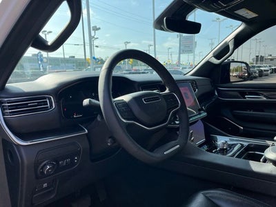 2023 Jeep Wagoneer Base