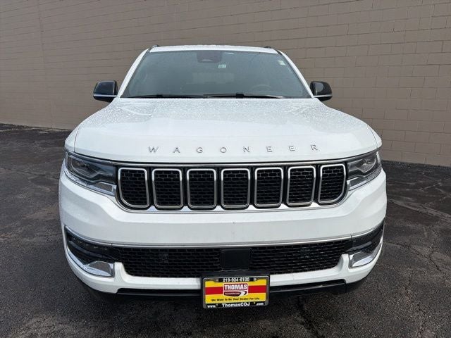 2023 Jeep Wagoneer Base