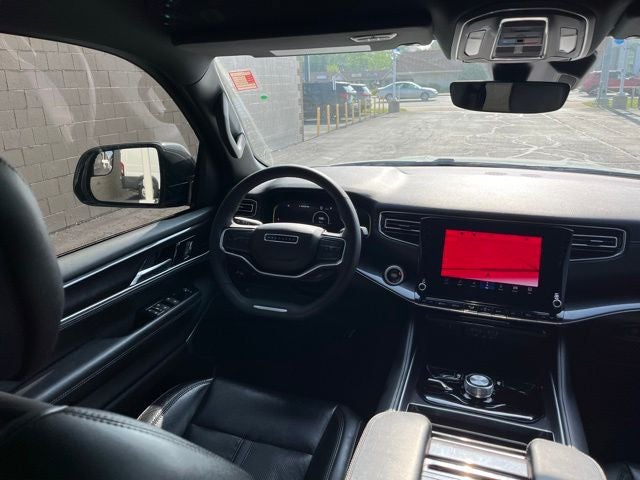 2023 Jeep Wagoneer Base