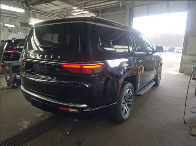 2025 Jeep Wagoneer Base