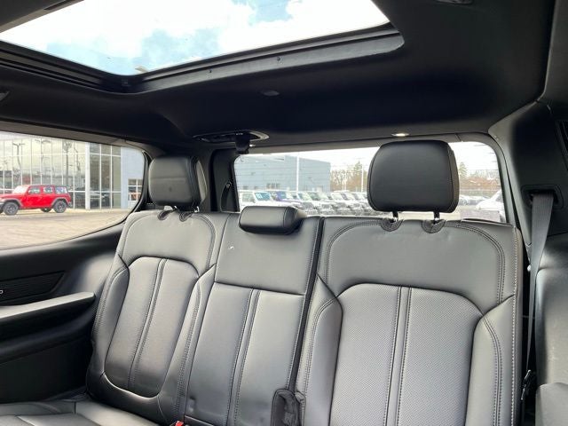 2026 Jeep Grand Wagoneer Upland