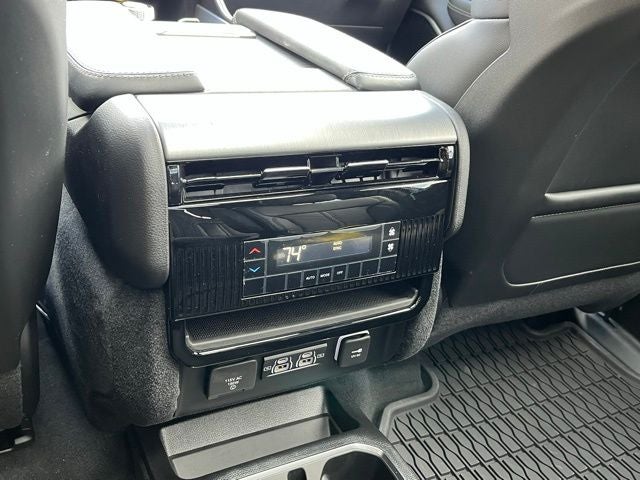 2026 Jeep Grand Wagoneer Upland