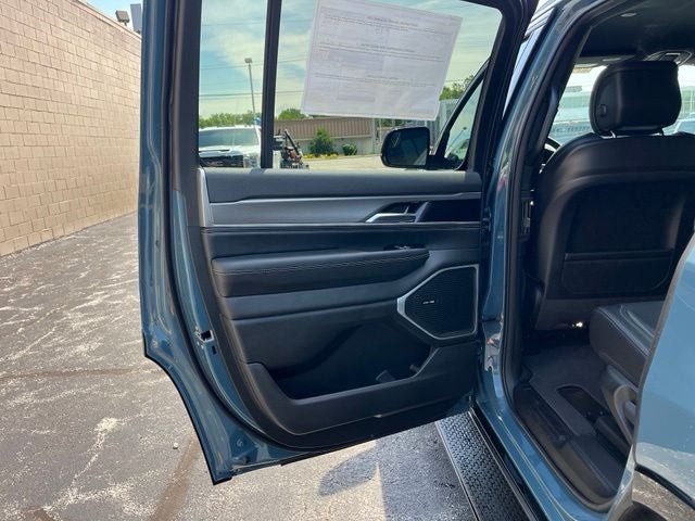 2026 Jeep Grand Wagoneer Limited Altitude