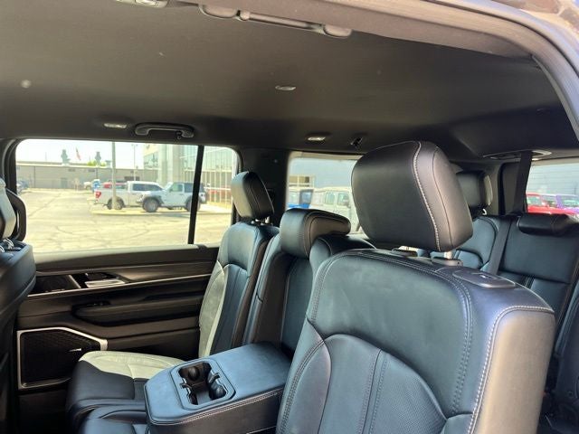 2023 Jeep Wagoneer Series III
