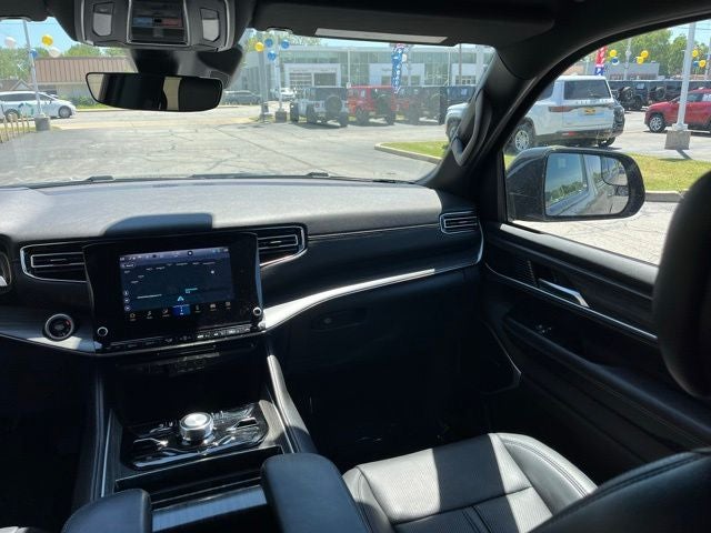 2023 Jeep Wagoneer Series III - Photo 42