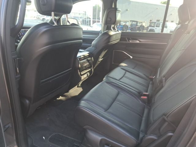 2023 Jeep Wagoneer Series III