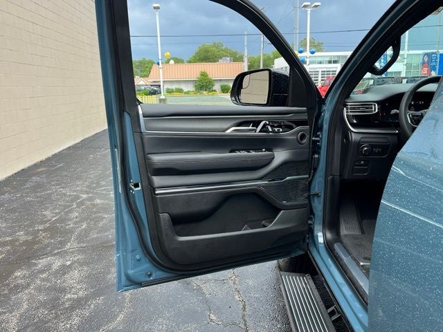 2026 Jeep Grand Wagoneer Summit Obsidian