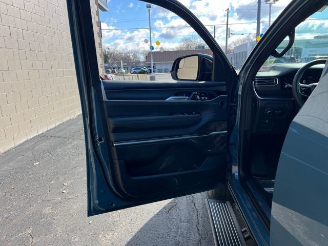 2026 Jeep Grand Wagoneer Summit Obsidian